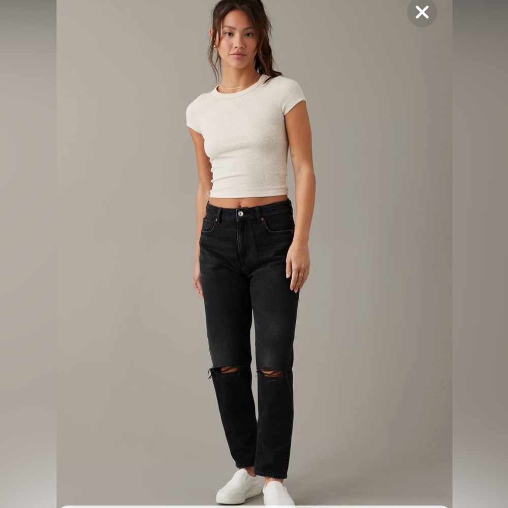 AE Strigid Ripped Mom jeans - black